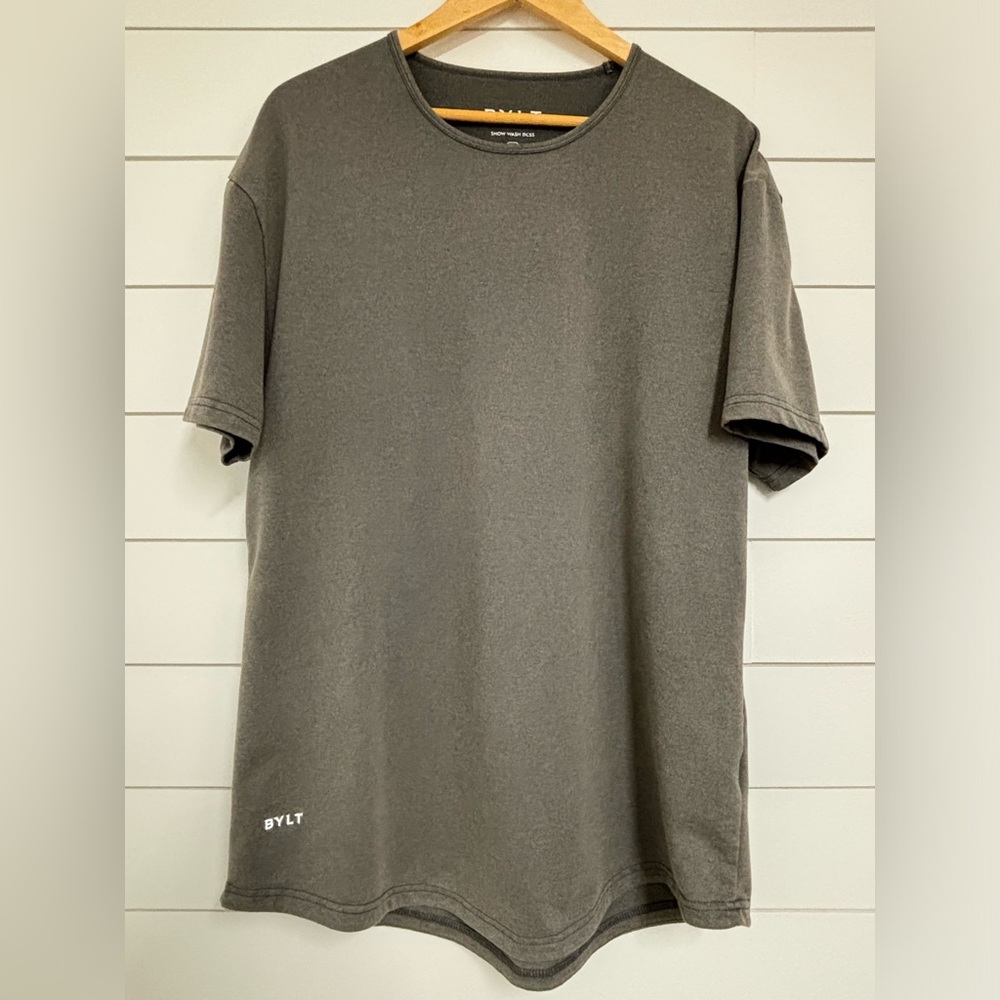 BYLT Snow Wash Drop-Cut Tee. Like new condition, gently worn.